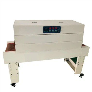 Karstās saraušanās iesaiņošanas mašīna